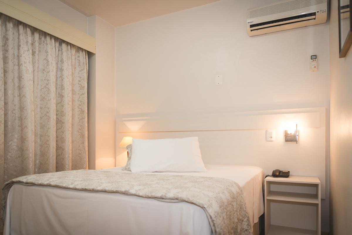 Hotel Pallis Erechim Buitenkant foto
