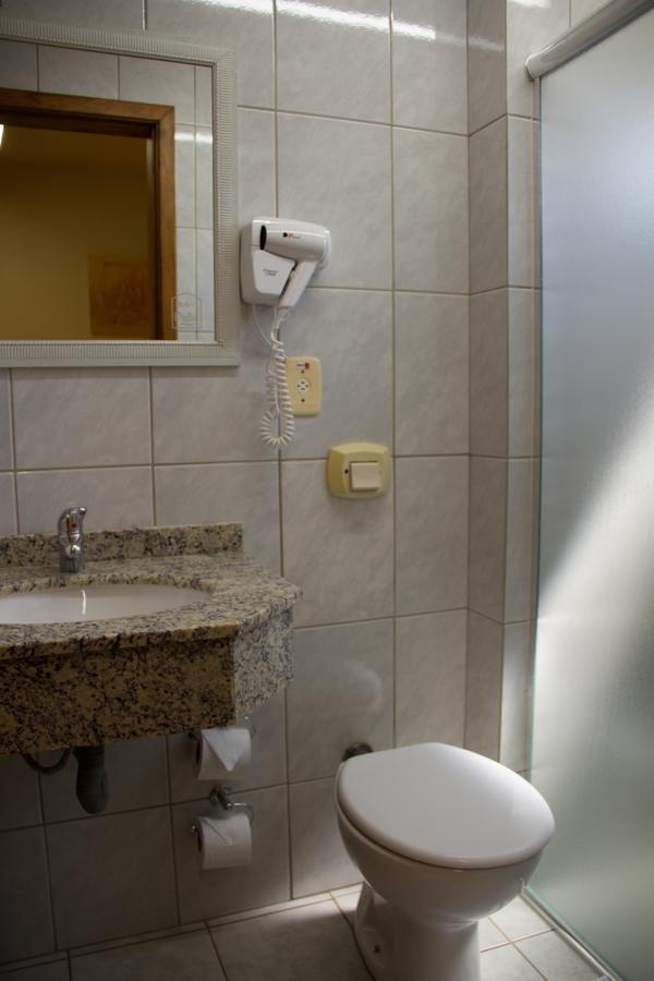 Hotel Pallis Erechim Buitenkant foto